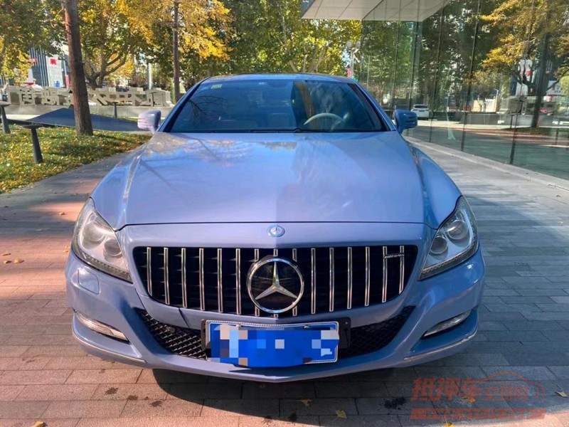 邯郸12年奔驰CLS1