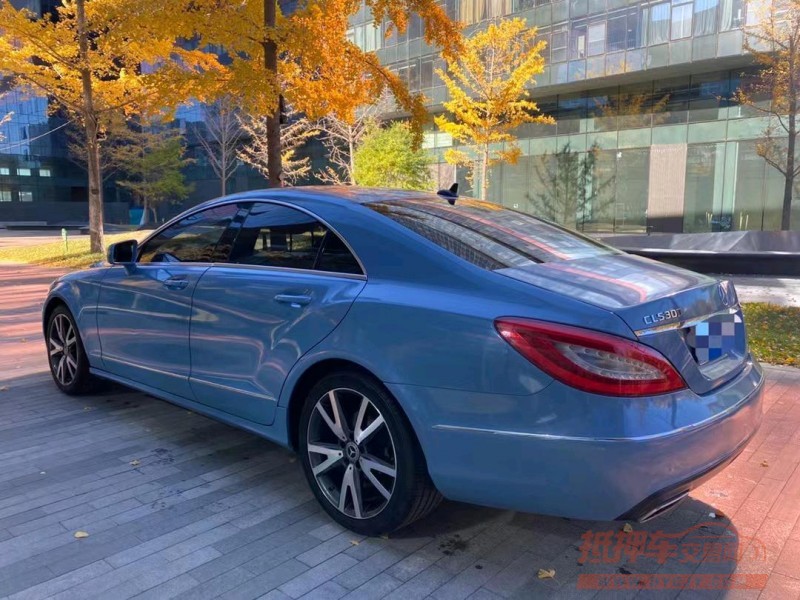 邯郸12年奔驰CLS3