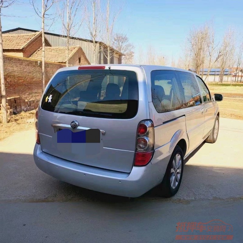 北京12年别克GL86