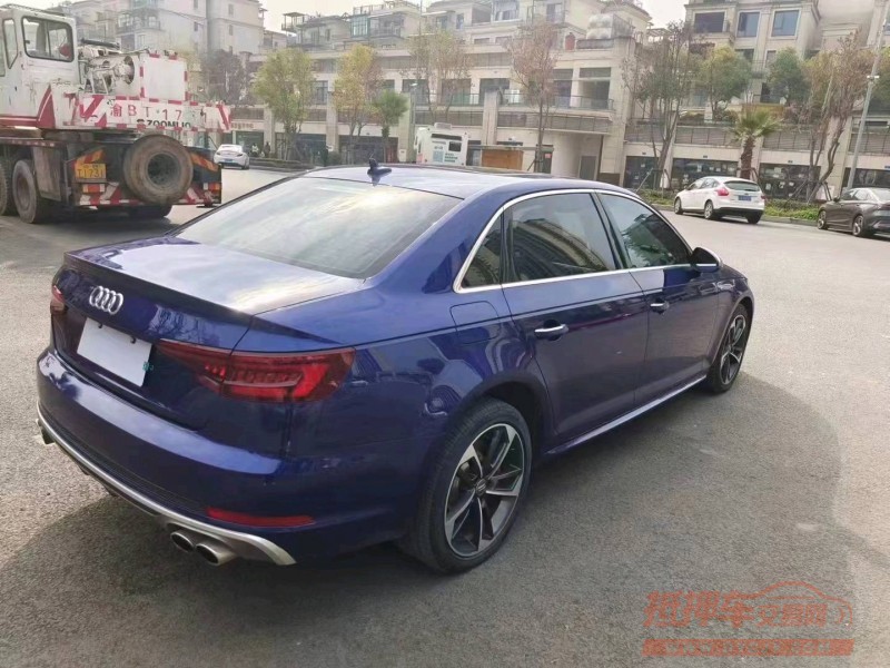 重庆18年奥迪A4L7