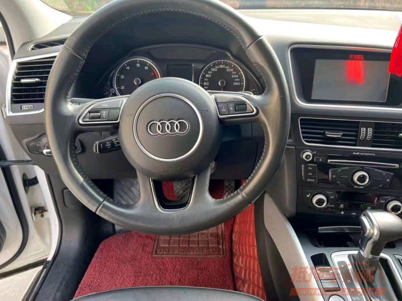 宜昌17年奥迪Q56