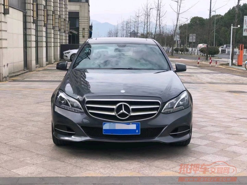 嘉兴14年奔驰E8