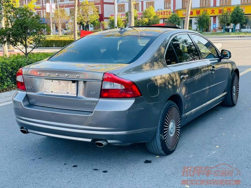 徐州11年沃尔沃S80L3