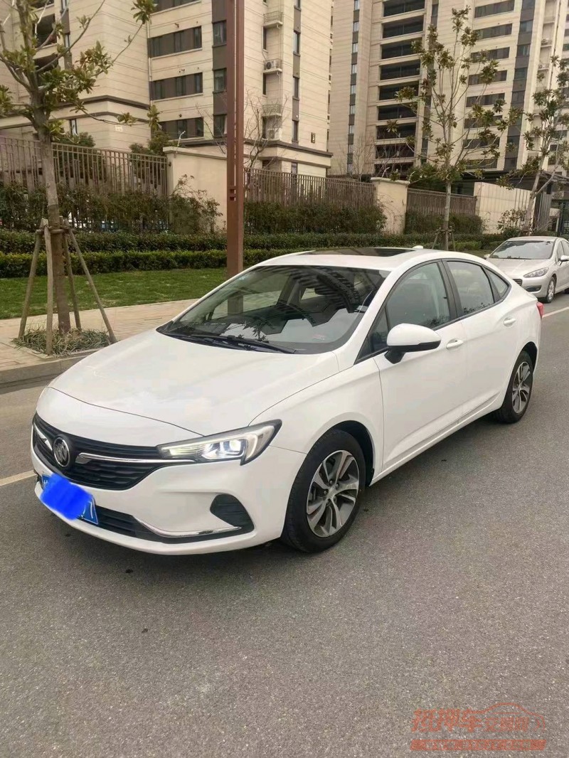 淮南22年别克威朗8