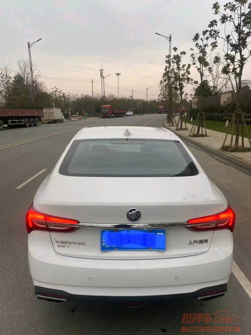 淮南22年别克威朗1