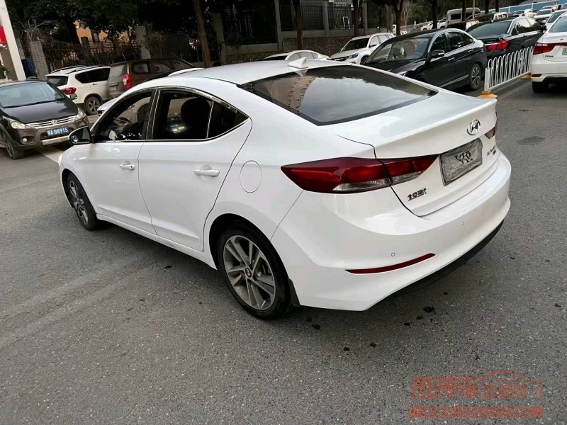 宜昌17年现代领动4