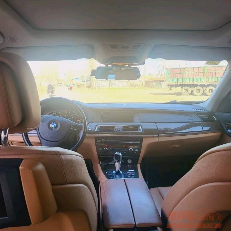 北京11年宝马7系5