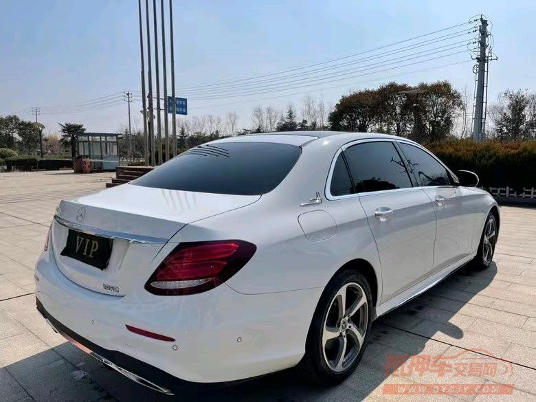 盐城19年奔驰E8