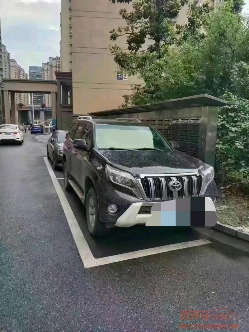 北京12年丰田普拉多2