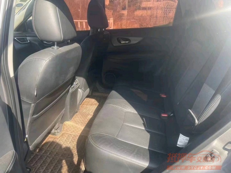 济南15年日产奇骏9