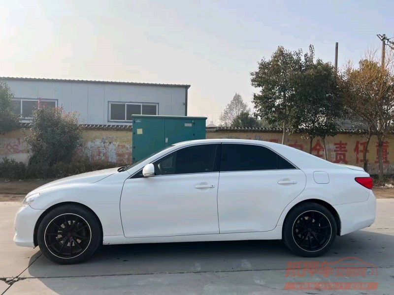 北京13年丰田锐志5