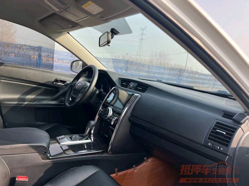 北京13年丰田锐志9