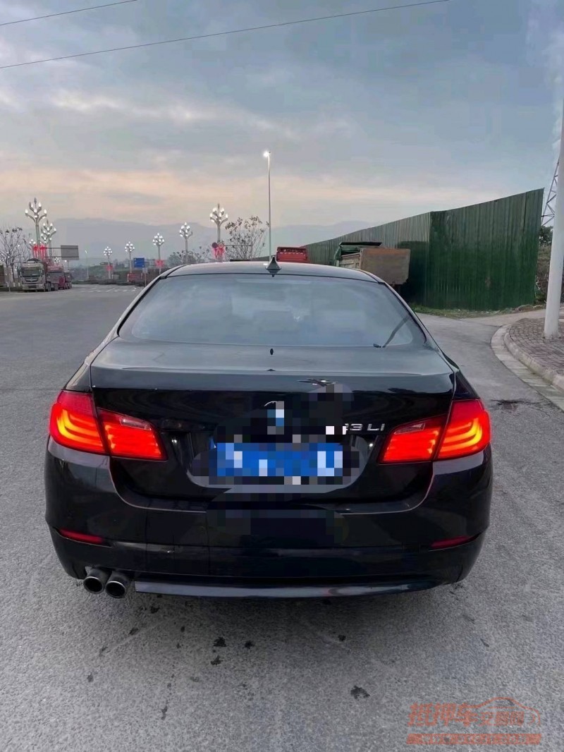 成都11年宝马5系3