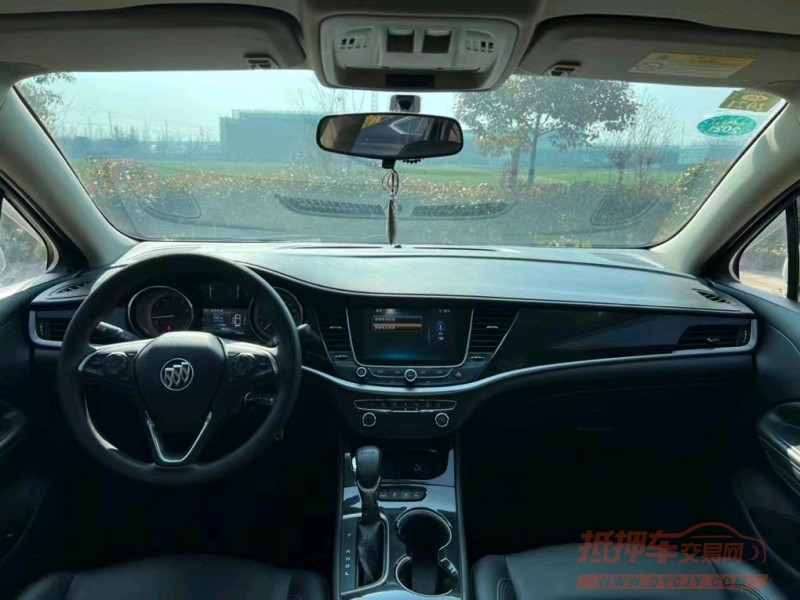 盐城17年别克威朗1