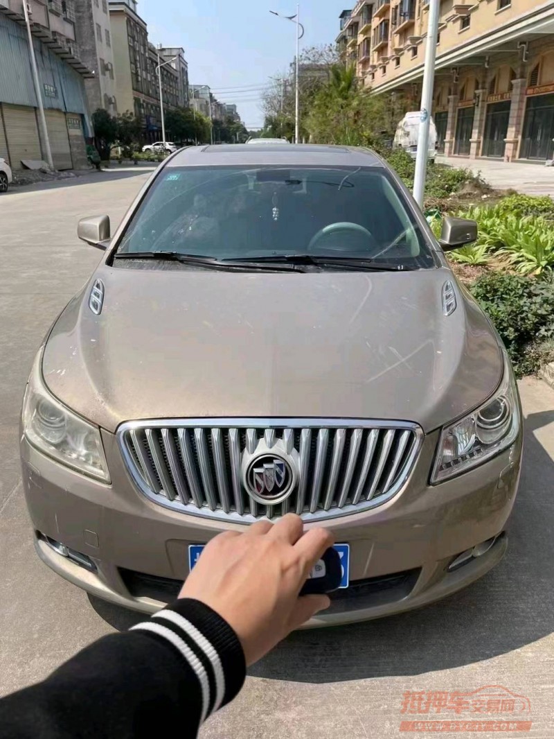 邯郸10年别克君越1