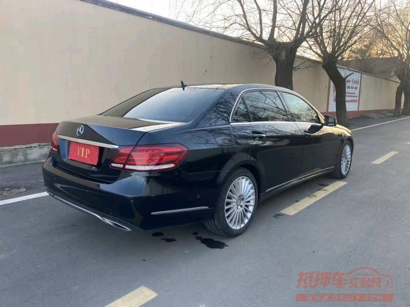 青岛14年奔驰E8