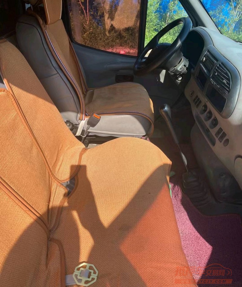 青岛16年福特全顺5