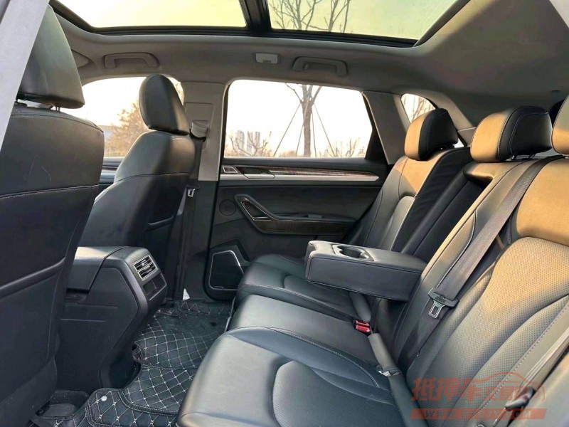 济南18年众泰大迈X77