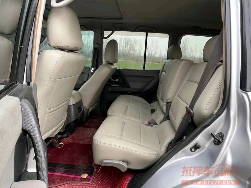 北京09年三菱帕杰罗5