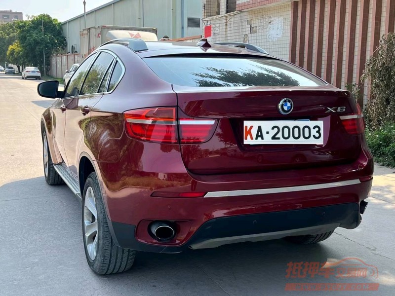 广州12年宝马X68