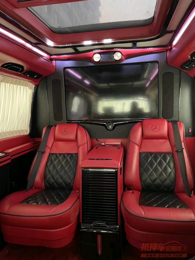 东营15年奔驰威霆4