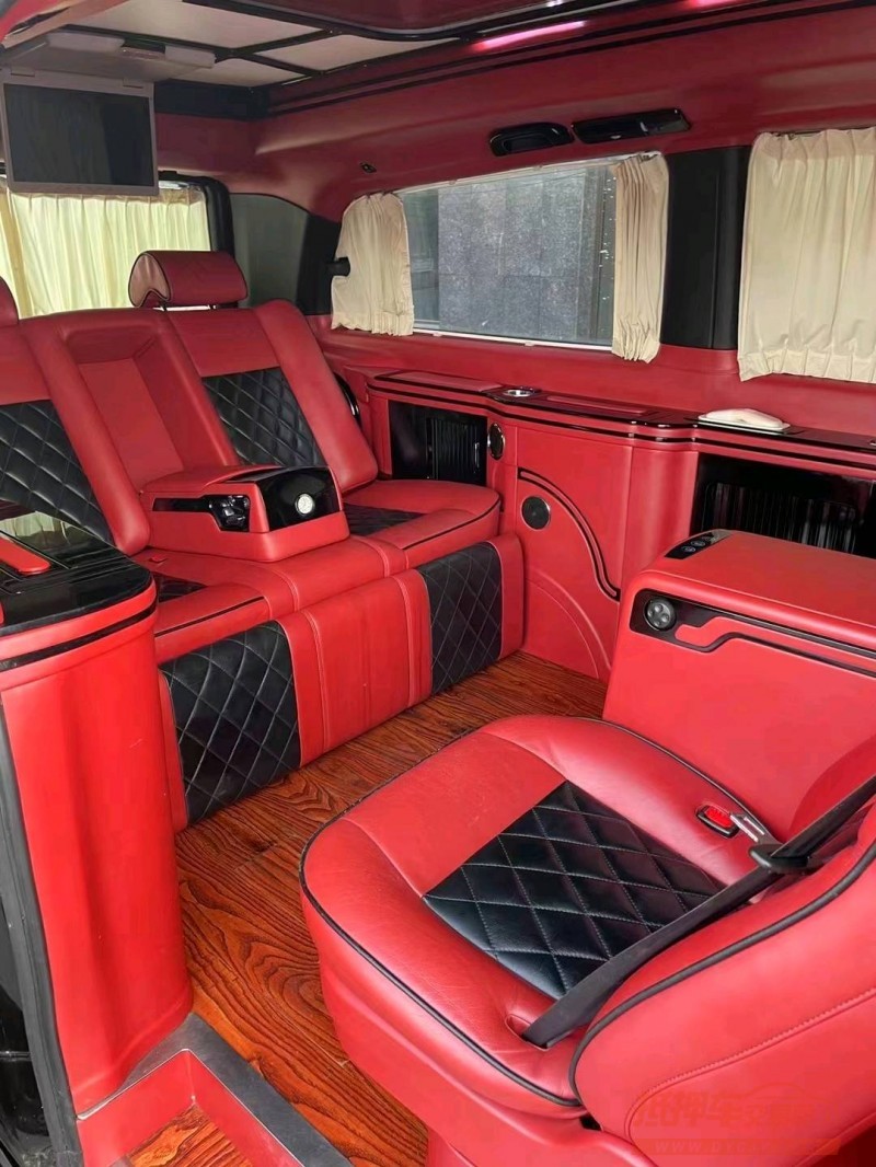 东营15年奔驰威霆2