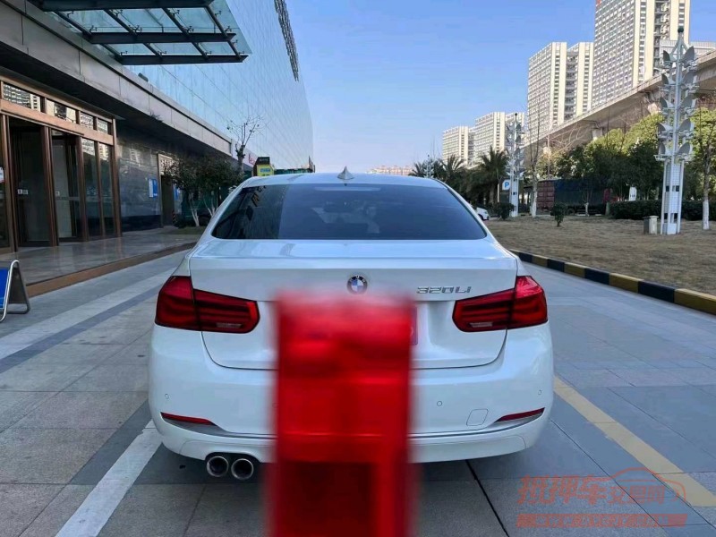 北京17年宝马3系2