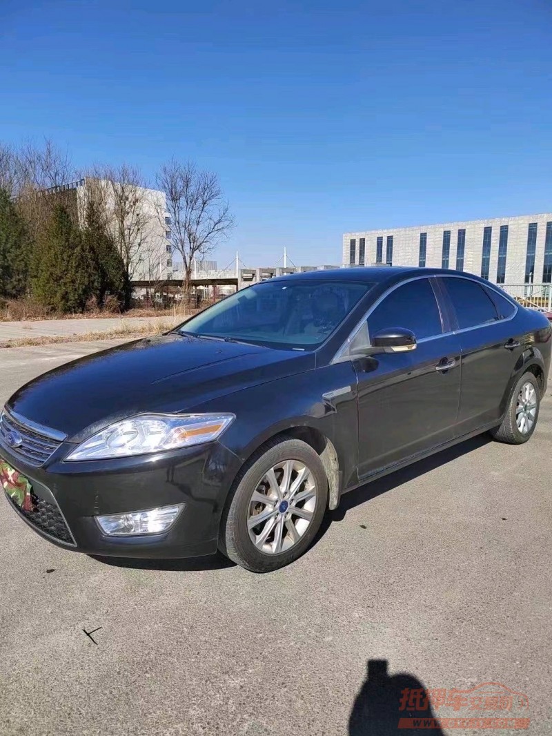 东营10年福特蒙迪欧-致胜2