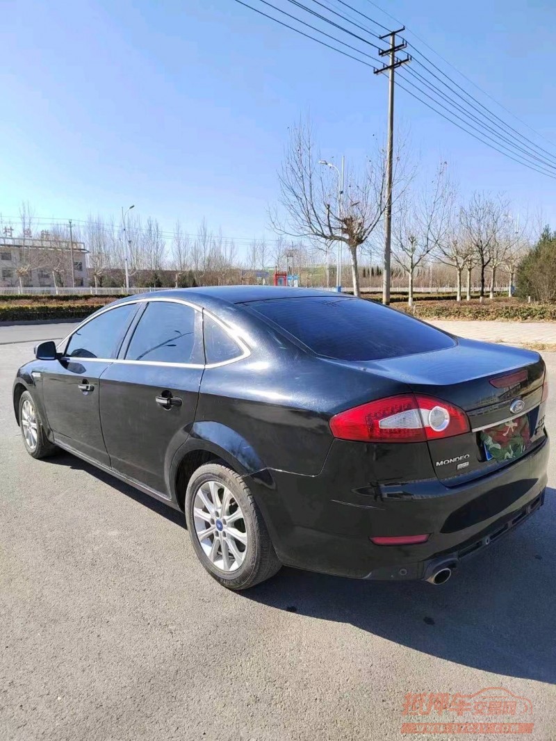 东营10年福特蒙迪欧-致胜3