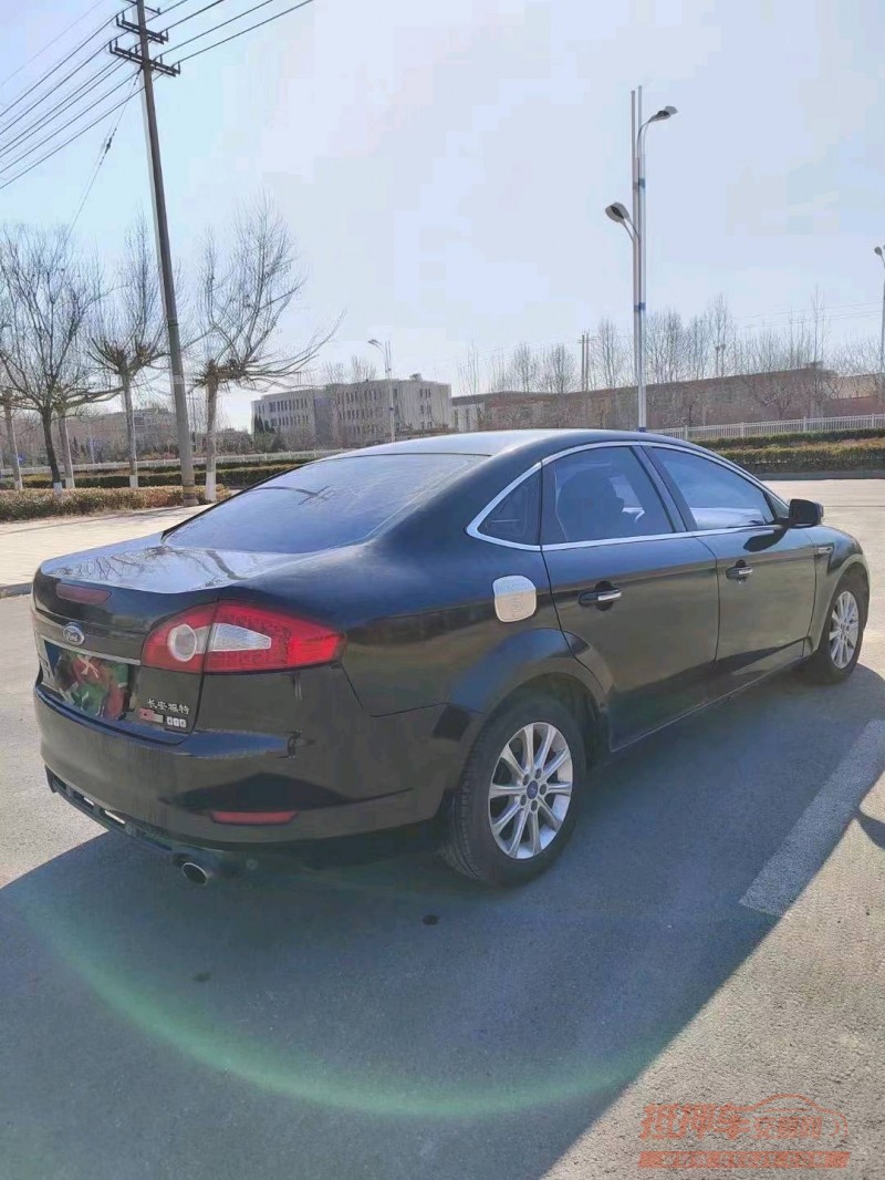 东营10年福特蒙迪欧-致胜6