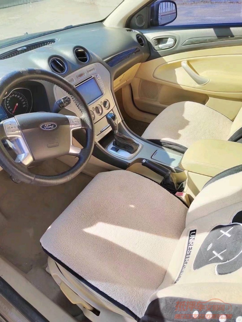 东营10年福特蒙迪欧-致胜7