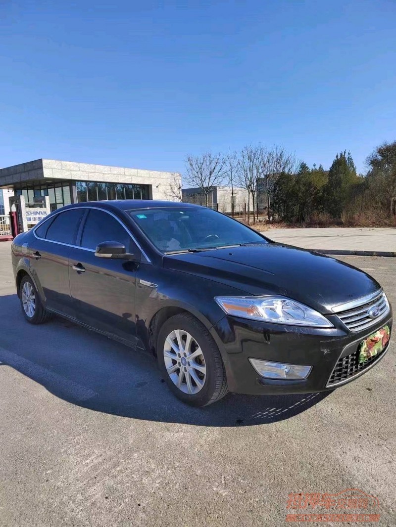 东营10年福特蒙迪欧-致胜8