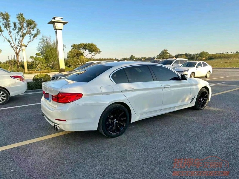 淮南17年宝马5系9