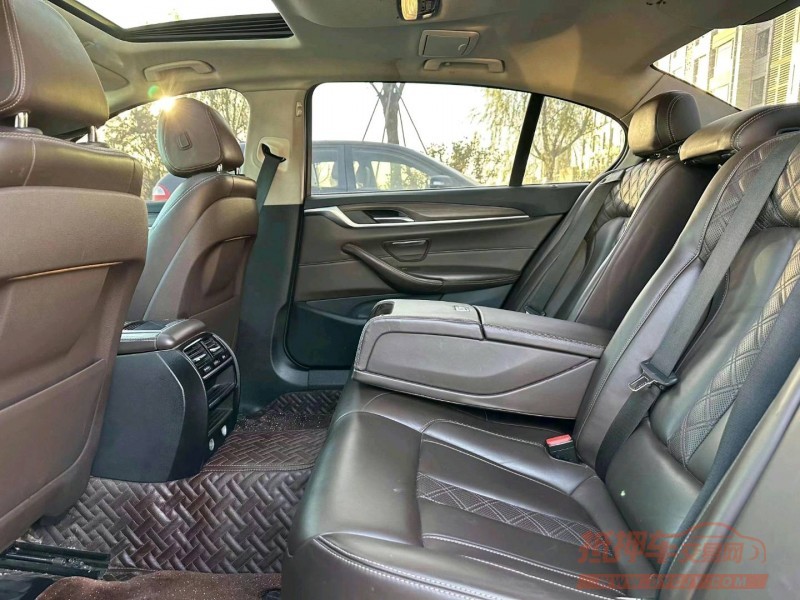 淮南17年宝马5系8