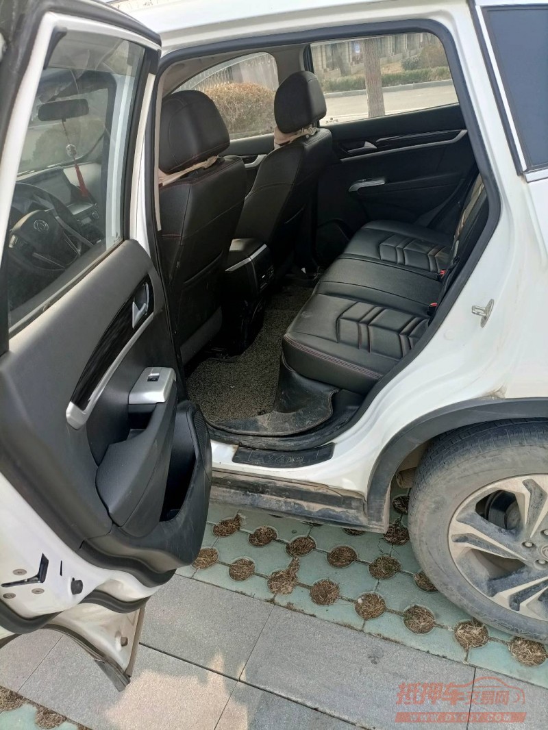 北京16年东风AX7pro2