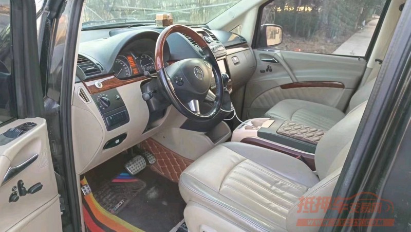 枣庄15年奔驰唯雅诺6