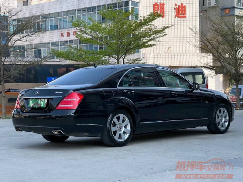 东莞13年奔驰S8