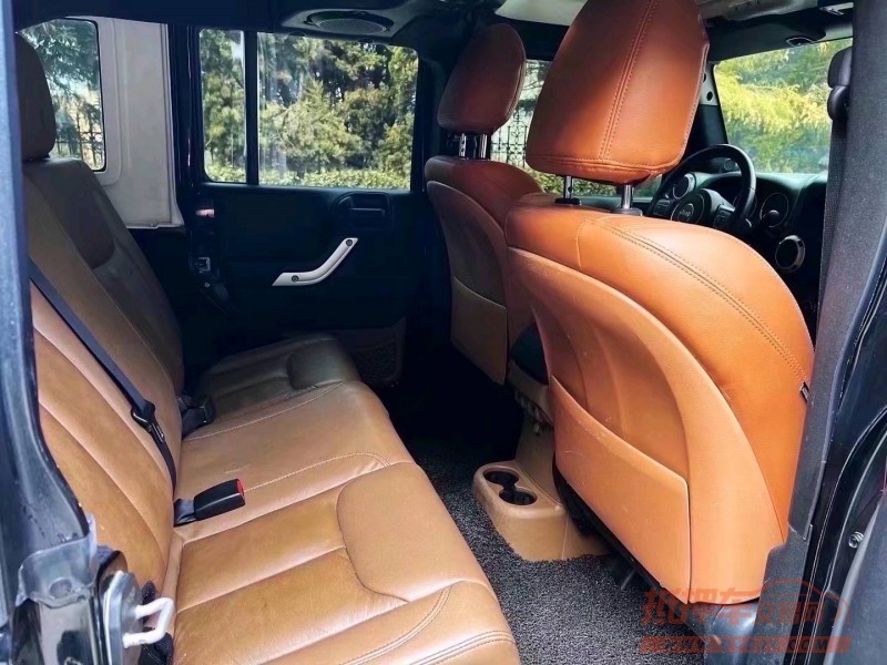 枣庄14年Jeep牧马人1