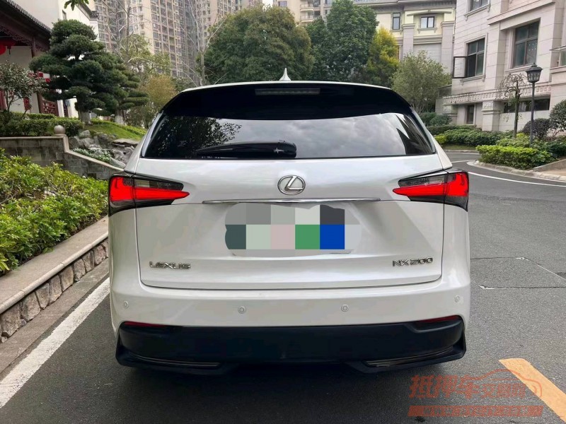 珠海15年雷克萨斯NX9