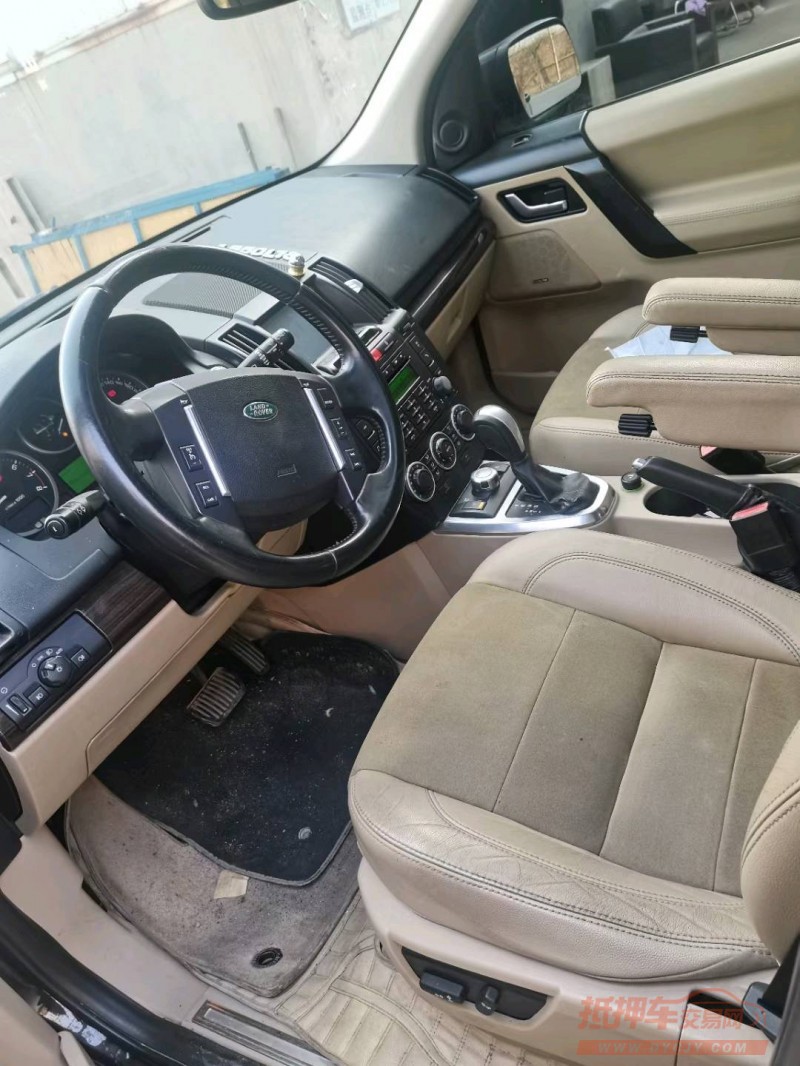 保定13年路虎神行者3