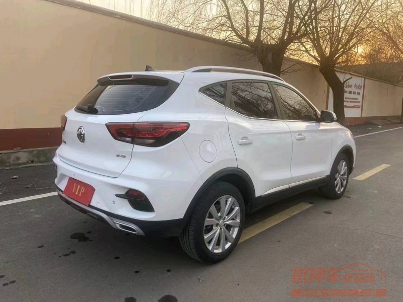 青島22年名爵ZS7