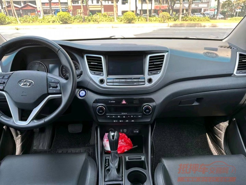 东莞19年现代途胜4