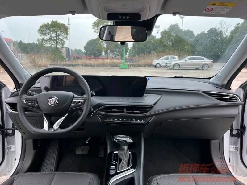 北京23年别克威朗8