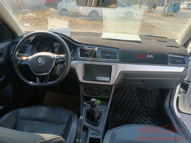 济宁17年大众朗行7