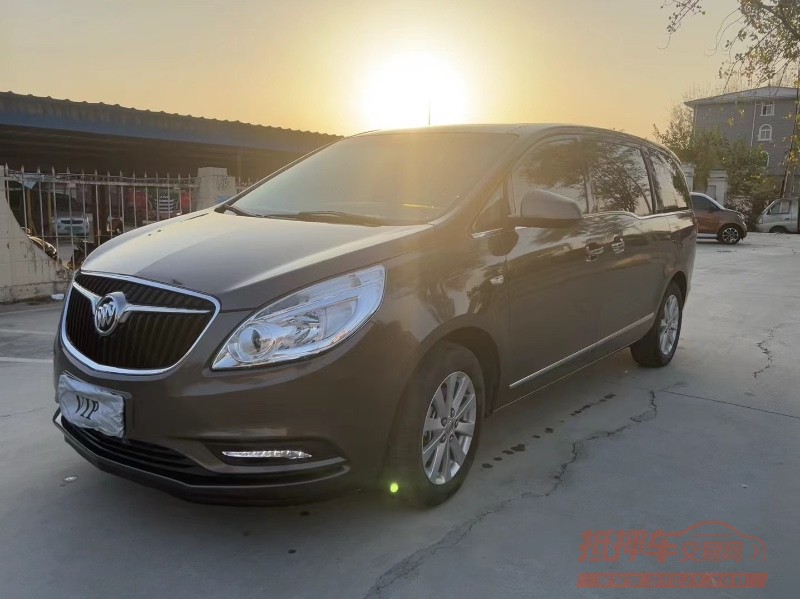 徐州17年别克GL82