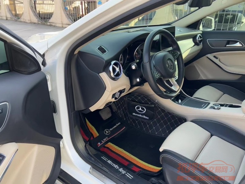 徐州18年奔驰GLA8