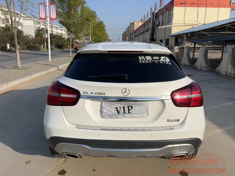 徐州18年奔驰GLA2