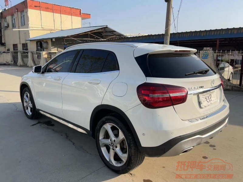 徐州18年奔驰GLA4