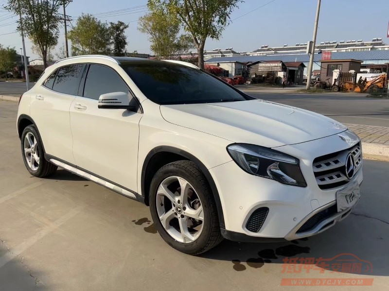 徐州18年奔驰GLA1