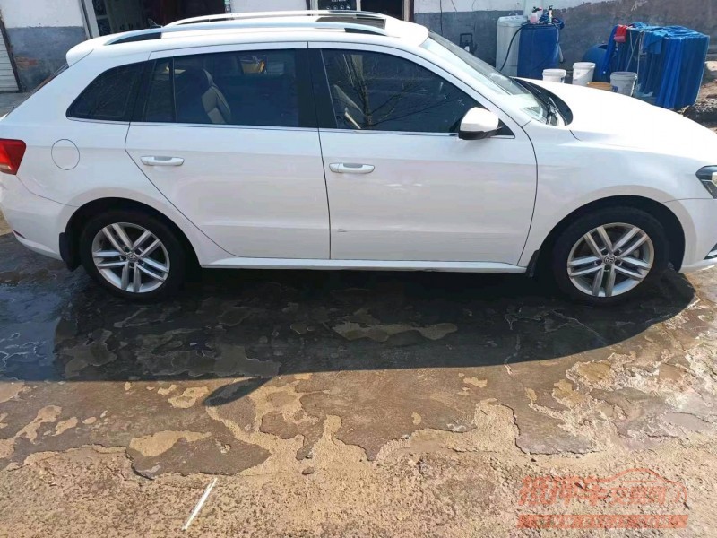 济宁17年大众朗行7